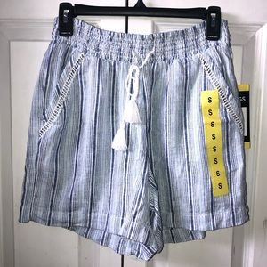 Striped shorts with Tassel drawstring